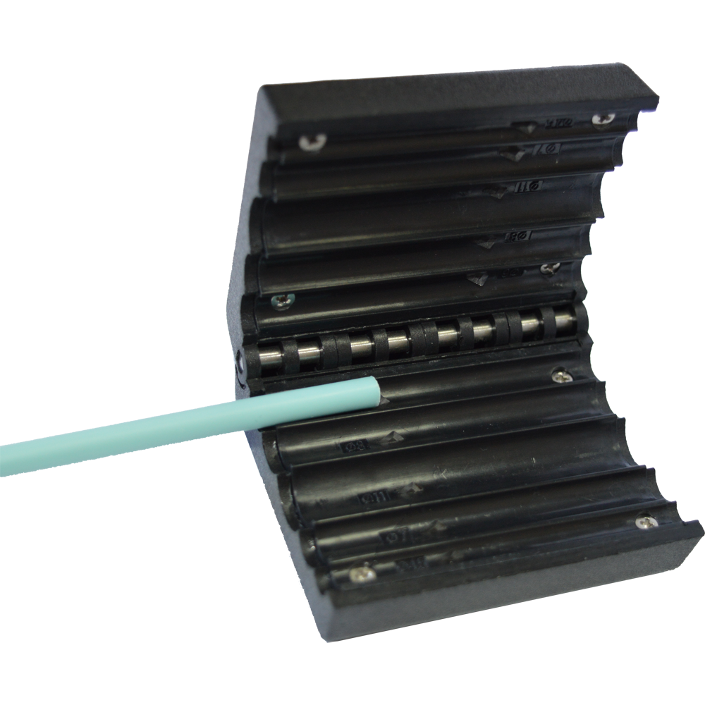 Инструмент для продольной резки оболочки оптического кабеля__